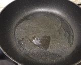 รูปขั้นตอนการทำที่ 2 ของ ถั่วแขกผัดไข่เค็ม