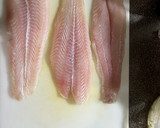Foto del paso 1 de la receta: Filetes de base al sartén