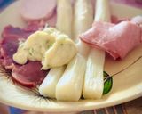A picture of step 2 of Seasonal Asparagus.