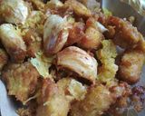 Foto langkah ke 4 dari resep Ayam Goreng Bawang Putih Khas Batam.