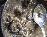 A picture of step 2 of Black olives and Indian Basil Pesto Sandwich.