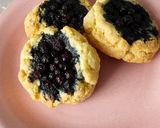 Une image de l'étape 7 de Biscuits aux myrtilles.