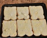 Foto langkah ke 1 dari resep Cheesy Baked Shrimp Toast.