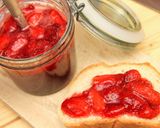 Egyszerű eperdzsem recept fázis 4 fotója