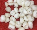 Hình bước làm 1 của món 🍠🧊Chè khoai dẻo trân châu 🥄🥣🥛