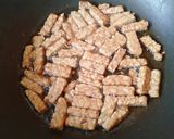 Foto langkah ke 1 dari resep Orek Tempe Teri Medan.