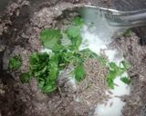 A picture of step 2 of Kuttu atta ka cheela.