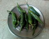 A picture of step 2 of Pyaz Ka Salan (Churri).
