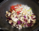 Foto del paso 2 de la receta: Arroz con Costillas al Vino Tinto