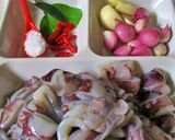Foto langkah ke 1 dari resep Cumi Tumis Hitam.