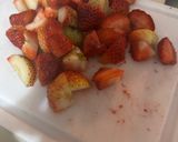 Foto del paso 1 de la receta: Mousse de fresa sin horno