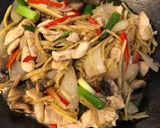 รูปขั้นตอนการทำที่ 2 ของ อกไก่ผัดขิง