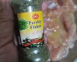 Gambar langkah 3 resipi Ayam Kukus.