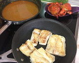 Foto del paso 5 de la receta: Merluza con nécoras y su salsa