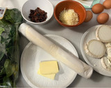 Foto del paso 1 de la receta: Quiche de espinacas y queso de cabra con uvas pasas, vegetariana