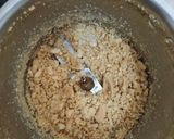 A picture of step 2 of Nutty lemony cabbage roll in green sauce.
