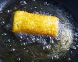Foto langkah ke 11 dari resep Lumpia Ayam Suwir Wortel.