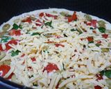 صورة لخطوة 3 من وصفة بيتزا بالأجبان 🧀🧀🍕🍕👌👍