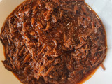 Carne desfiada