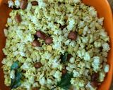 A picture of step 5 of Puffed sorghum chivda.
