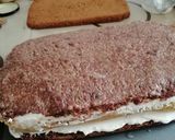 Pas rețetă Prăjitură cu 2 blaturi, cremă cu mascarpone, strat de gem cu nucă și glazură de ciocolată albă 15 fotografie