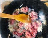 Foto del paso 1 de la receta: Gratinado patata y carne picada 🍲