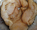 Foto del paso 5 de la receta: Pollo a la naranja con piña y pimientos