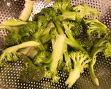 Hình bước làm 2 của món Canh súp lơ lòng mề gà