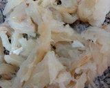 Foto del paso 1 de la receta: Arroz caldoso con bacalao, alcachofas y habas