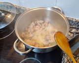 Foto del paso 4 de la receta: Guiso de cerdo o ternera con guisantes
