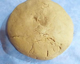 Foto del paso 12 de la receta: Mantecados planos caseros de limón, canela y agua de rosas