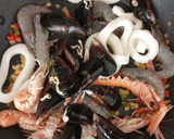Foto del paso 1 de la receta: Paella de Marisco