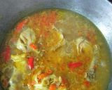 Foto langkah ke 5 dari resep Ayam Betutu Kuah Pedas.