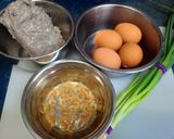 A picture of step 1 of Rolled Fish Egg.