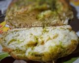 A picture of step 8 of Pesto bread(basil flavour).