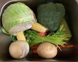 Foto del paso 1 de la receta: Caldito de verduras 🌽 🍅 🧅