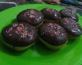 Foto langkah ke 4 dari resep Donat Maizena tanpa teluR.