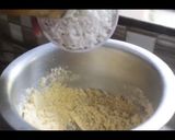 रवा खोबऱ्याचे गुळाच्या पाकातले लाडू (rava ladu recipe in marathi) रेसिपी स्टेप 2 फोटो 