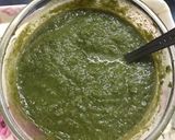 हरे धनिये की चटनी (hare dhaniye ki chutney recipe in hindi) रेसिपी चरण 2 फोटो