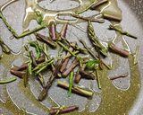 A picture of step 1 of Frittata with Silene (Stridoli).