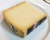 Foto del paso 1 de la receta: Quiche a los 5 Quesos con Cebolla