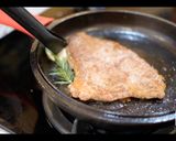 Foto langkah ke 8 dari resep Steak #DiRumahAja.