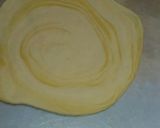 A picture of step 10 of Swirl pie.
