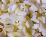 A picture of step 1 of Raw Papaya Sabzi.