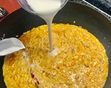 Foto del paso 4 de la receta: Langostinos con salsa de cacahuete y arroz basmati