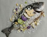 Foto del paso 5 de la receta: Dorada en papillote con coliflor y aceite de jengibre