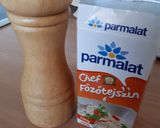 Natúr csirkemellek tejszínes gombamártással, zsemlegombóccal recept fázis 2 fotója