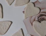 A picture of step 5 of Mini Pizza Hearts.