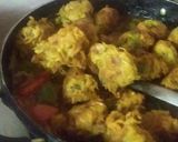 A picture of step 4 of #maggimagicinminutes#collab #gravi momo Manchurian.
