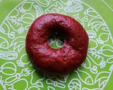 Gambar langkah 8 resipi Donat Red Velvet Susu.